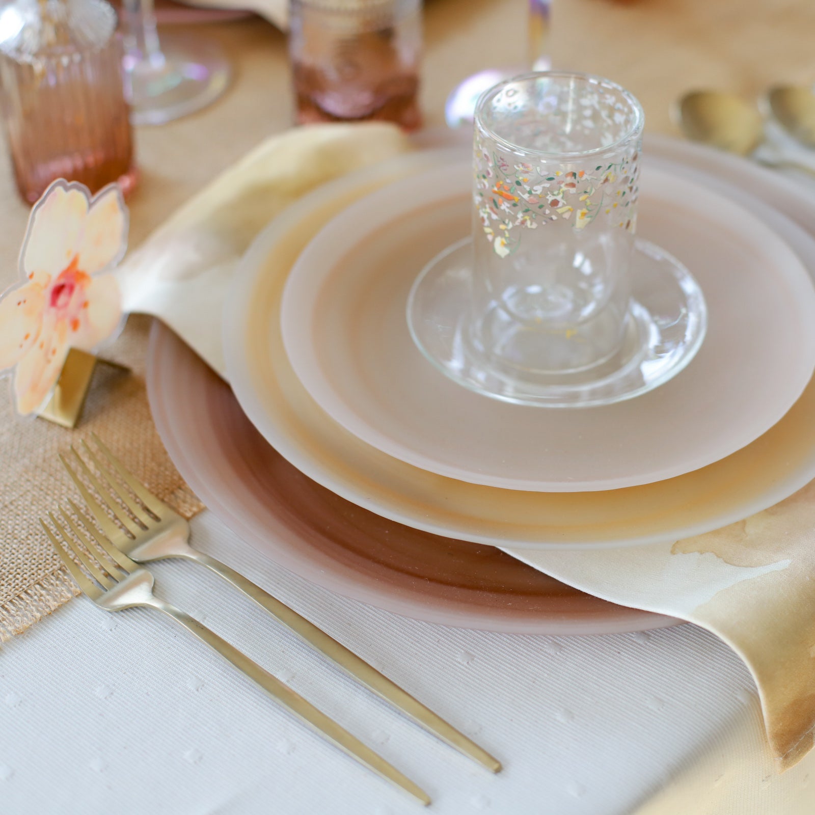 Seashell Cloud Glass Plate | 10.5" Dinner