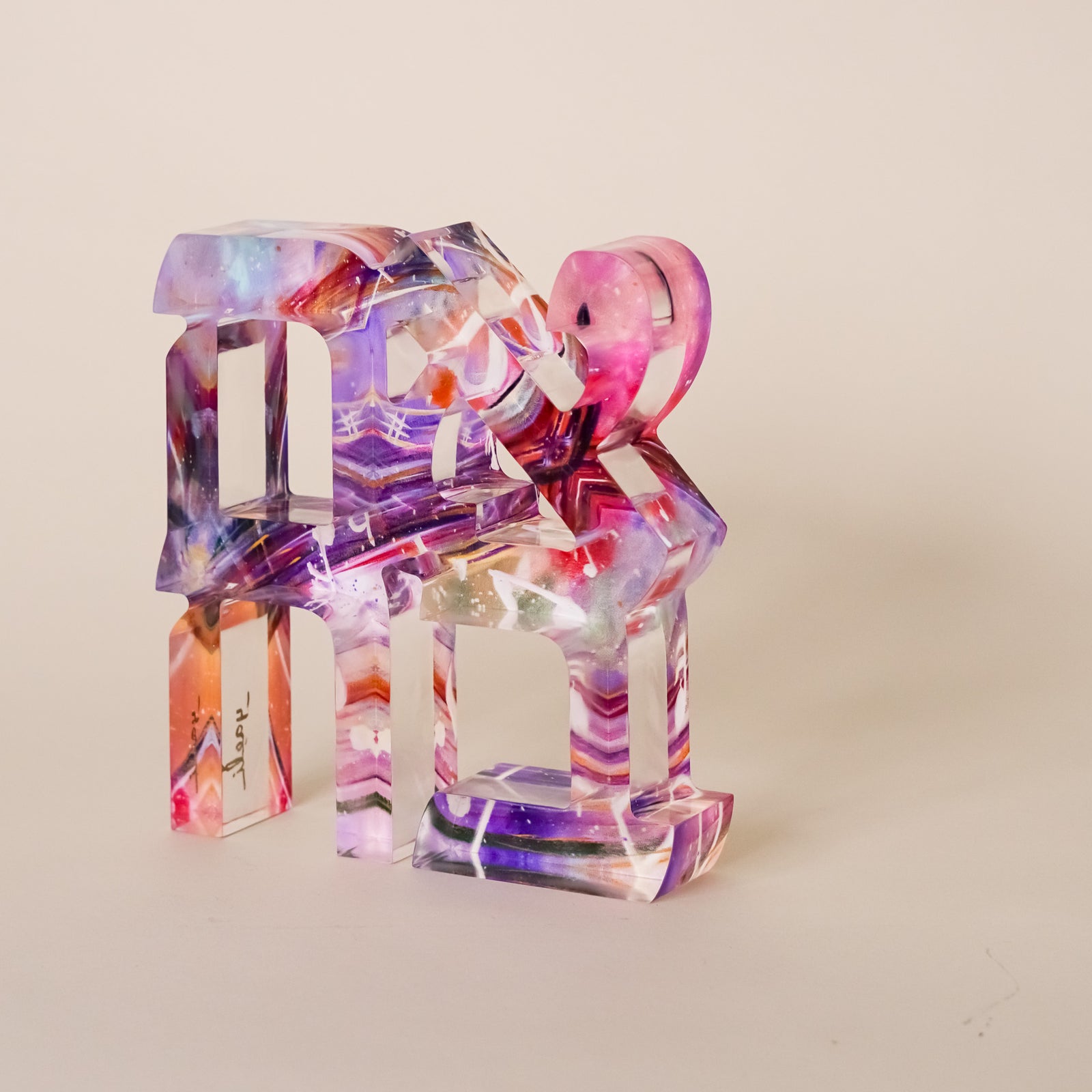 AHAVA Sculpture | Fuchsia Edition