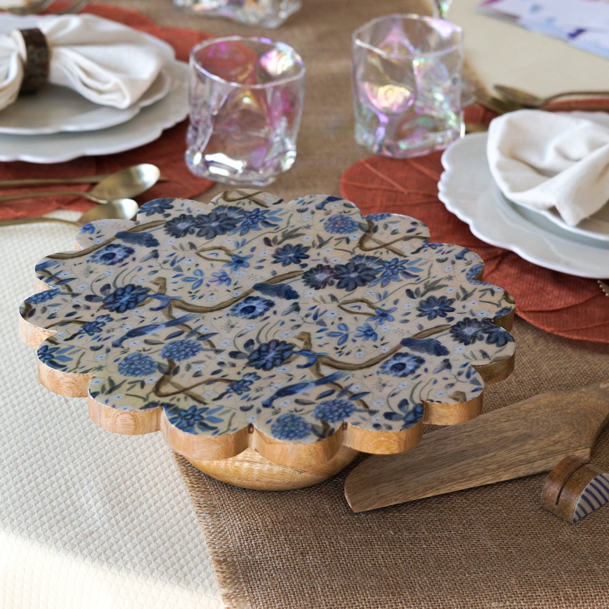 Toile Enamel Art Cake Stand