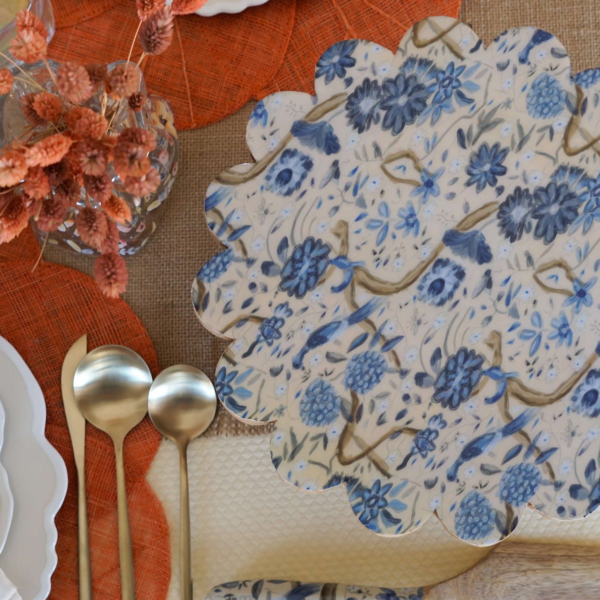Toile Enamel Art Cake Stand