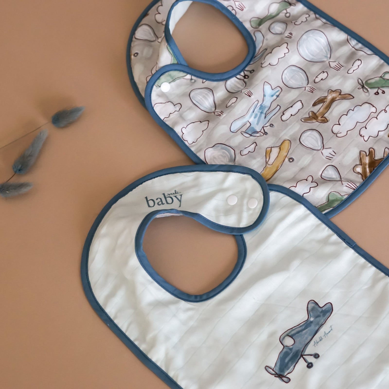 Mini Aeronaut | Reversible Bib