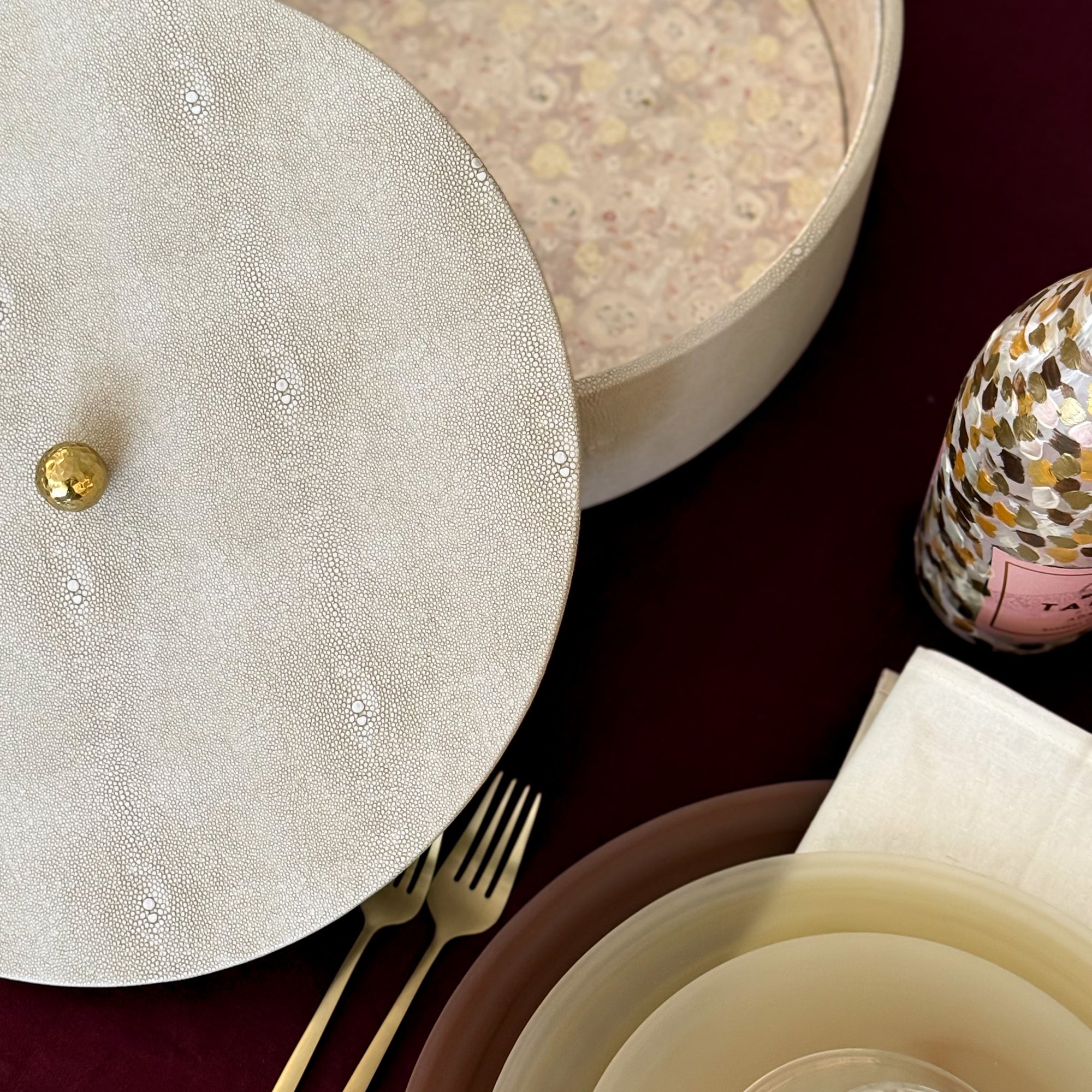 Shagreen Round Matzah Box | Rosewood